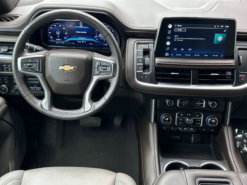 Used 2022 Chevrolet Tahoe LT w/ Luxury Package AWD/4WD image 13
