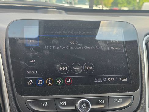 Used 2024 Chevrolet Malibu LT FWD image 32