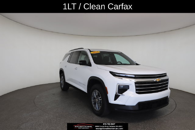 Used 2025 Chevrolet Traverse LT w/ Driver Confidence Package FWD image 28