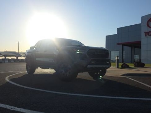 Used 2024 Toyota Tacoma 4x4 Double Cab Hybrid image 9