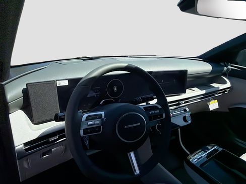 New 2026 Hyundai Tucson Limited image 16