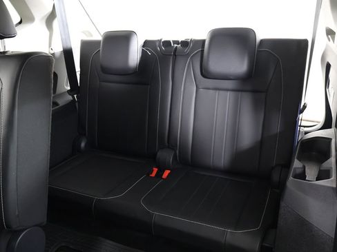 Used 2023 Volkswagen Tiguan SE FWD image 36