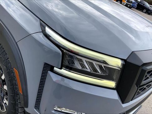 Used 2022 Nissan Frontier Pro-X w/ Technology Package image 26