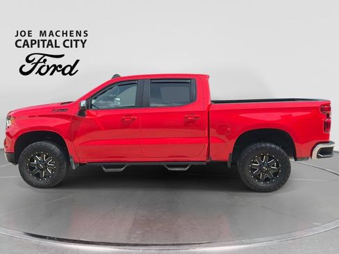 Used 2022 Chevrolet Silverado 1500 LT AWD/4WD image 8
