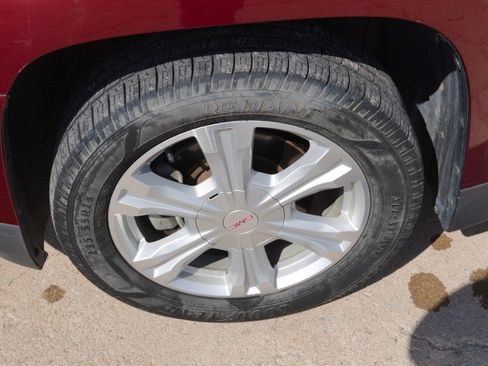 Used 2017 GMC Terrain SLE AWD/4WD image 11