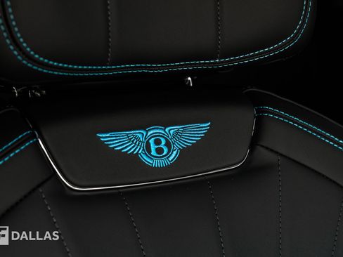 Used 2024 Bentley Flying Spur V8 image 43