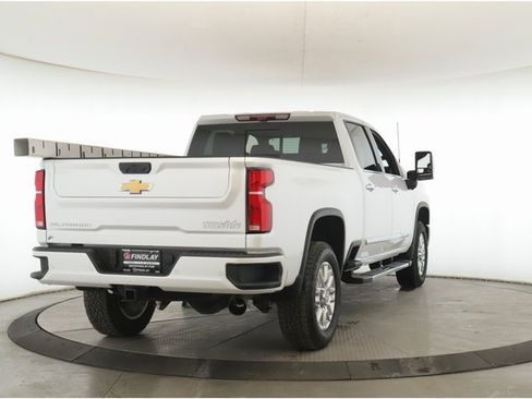Used 2025 Chevrolet Silverado 2500 High Country w/ High Country Premium Package image 7