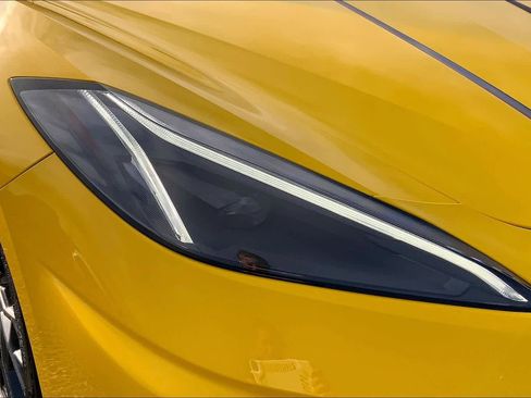 Used 2025 Chevrolet Corvette Stingray Convertible w/ 1LT image 25