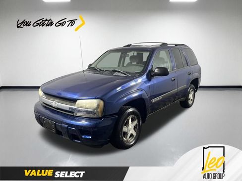 Used 2004 Chevrolet TrailBlazer LS w/ LS Preferred Equipment Group AWD/4WD image 1