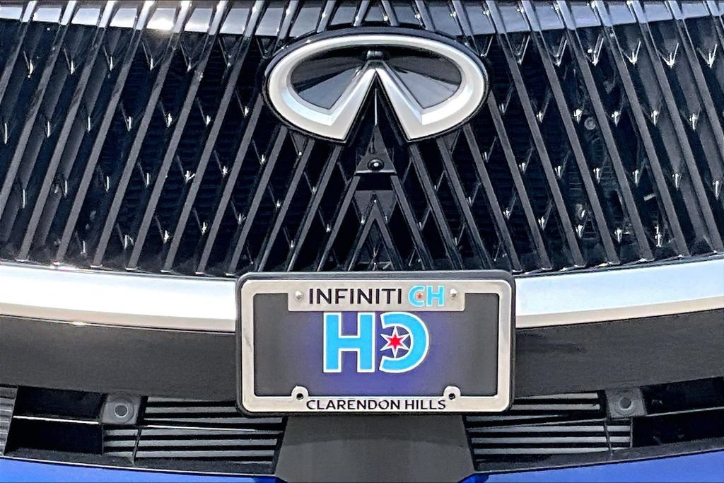 Certified 2027 INFINITI QX60 Luxe w/ Cargo Package AWD/4WD image 12