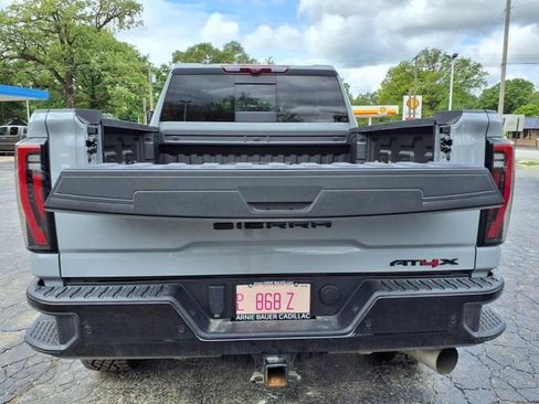 Used 2024 GMC Sierra 2500 AT4X image 30