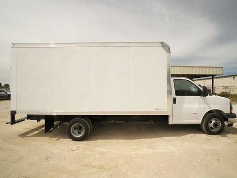 New 2026 GMC Savana 3500 Extended w/ Power Convenience Package RWD image 2