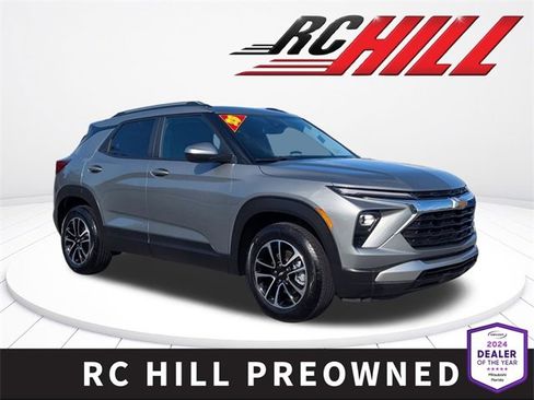 Used 2025 Chevrolet TrailBlazer LT image 1