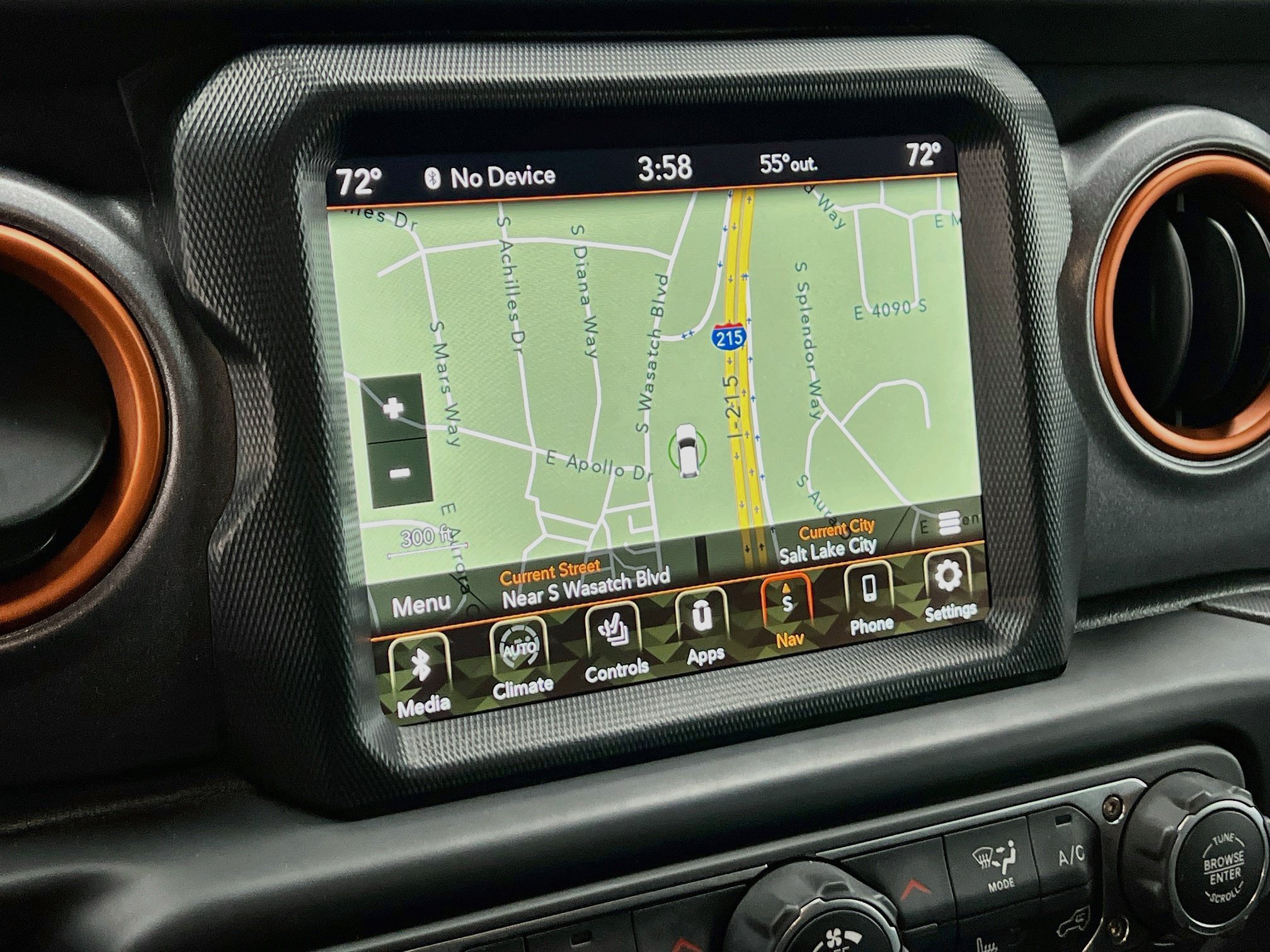 Used 2023 Jeep Gladiator Mojave w/ Cold Weather Group AWD/4WD image 15