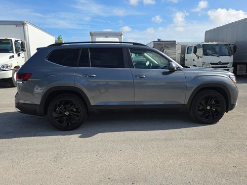 Used 2022 Volkswagen Atlas SE image 8