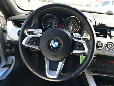 Used 2011 BMW Z4 sDrive30i w/ Premium Pkg image 19