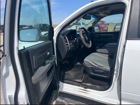 Used 2016 RAM 2500 SLT AWD/4WD image 5