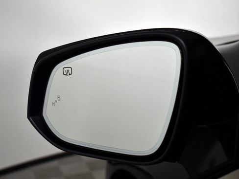 Certified 2025 Toyota Sienna Platinum image 37