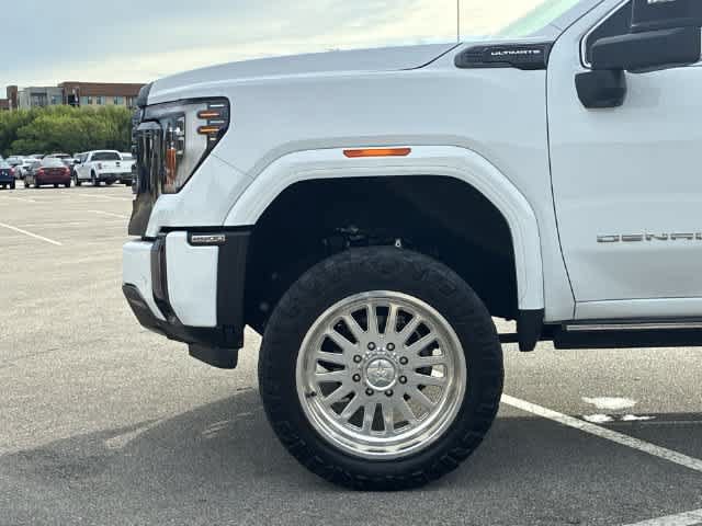 Used 2024 GMC Sierra 2500 Denali Ultimate AWD/4WD image 14