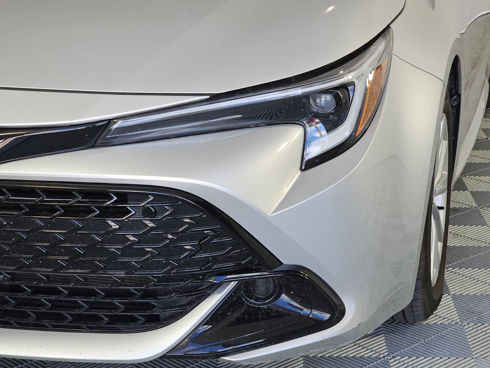 Used 2023 Toyota Corolla SE w/ SE Premium Package FWD image 27
