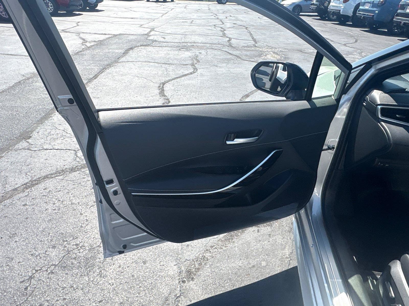Used 2026 Toyota Corolla XSE FWD image 19