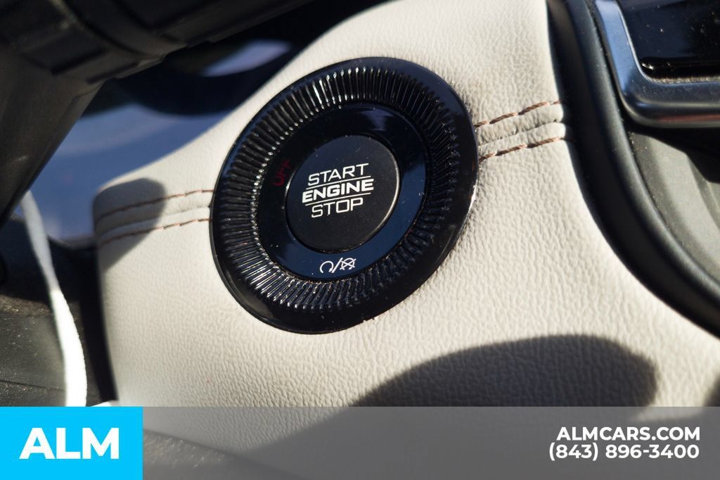 Used 2024 Jeep Compass Limited AWD/4WD image 9