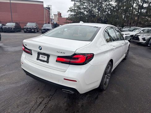 Certified 2023 BMW 530i xDrive w/ Premium Package AWD/4WD image 7