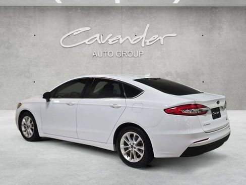Used 2019 Ford Fusion SE image 14