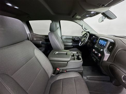 Used 2020 GMC Sierra 1500 SLE w/ SLE Value Package image 28