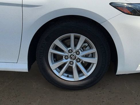 Used 2025 Toyota Camry LE FWD image 10
