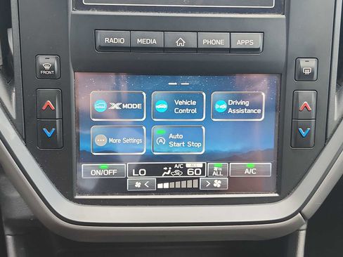 Used 2024 Subaru Crosstrek 2.0i image 19