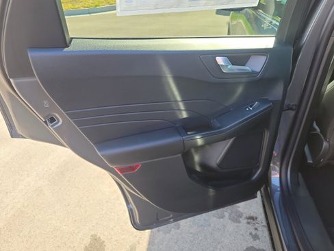New 2026 Ford Escape SE FWD image 15