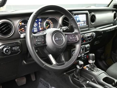 Used 2021 Jeep Wrangler Sport S image 7