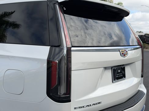 Certified 2024 Cadillac Escalade ESV Premium Luxury w/ Performance Package image 8