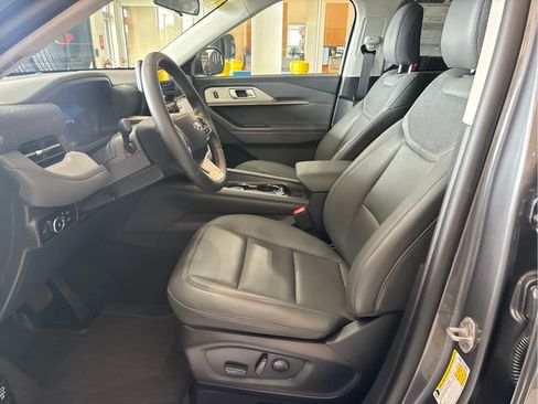 New 2026 Ford Explorer Active w/ Active Comfort Package AWD/4WD image 14