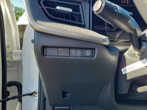 New 2026 Nissan Kicks SV w/ SV Premium Package FWD image 18