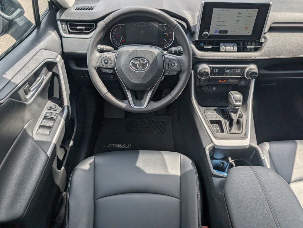Used 2024 Toyota RAV4 XLE Premium FWD image 27