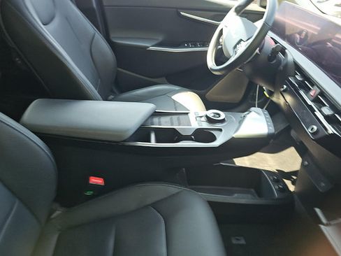 Used 2023 Kia EV6 Wind w/ Wind Technology Package AWD/4WD image 5