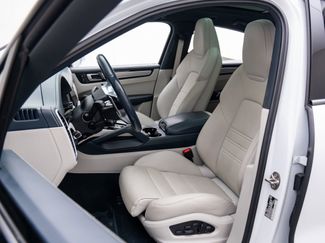 Certified 2023 Porsche Cayenne S video 4