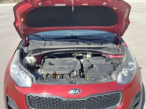 Used 2018 Kia Sportage LX image 14
