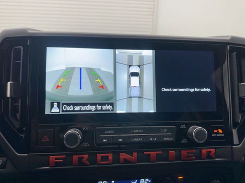 Used 2025 Nissan Frontier PRO-4X w/ Pro Convenience Package image 22