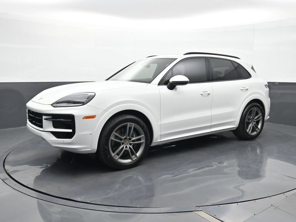 Certified 2025 Porsche Cayenne AWD/4WD image 1