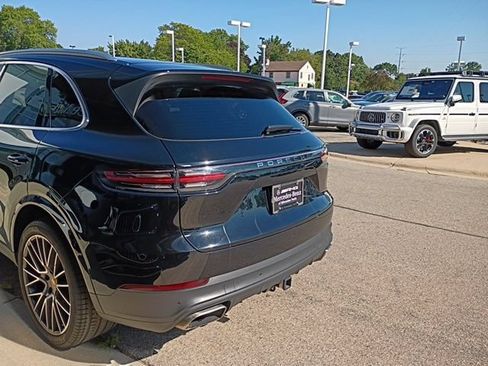 Used 2019 Porsche Cayenne AWD/4WD image 4