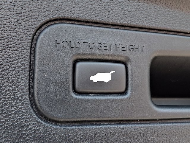 Used 2023 Acura MDX w/ Technology Package AWD/4WD image 41