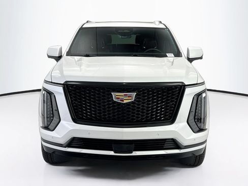 Used 2025 Cadillac Escalade Sport w/ LPO, Floor Liner Package AWD/4WD image 2
