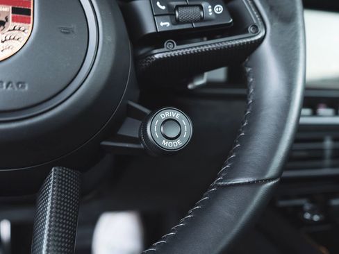 Used 2024 Porsche 911 Carrera GTS image 23