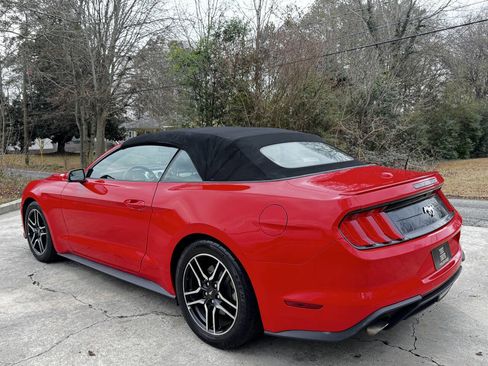 Used 2018 Ford Mustang Premium image 16