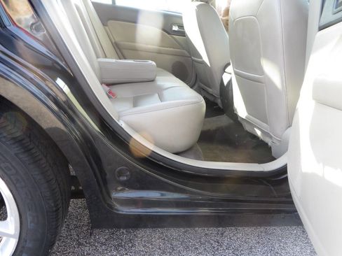 Used 2012 Ford Fusion SEL image 15