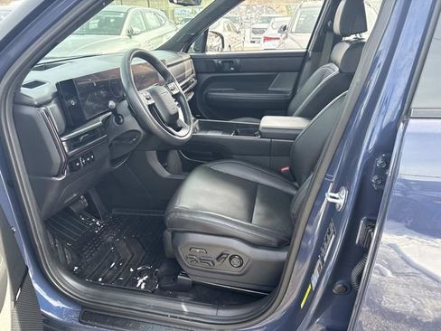 Certified 2025 Hyundai Santa Fe Calligraphy image 17