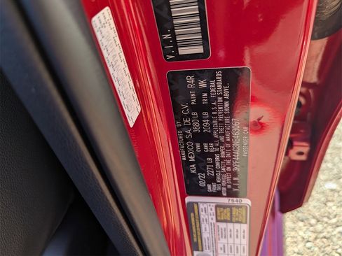 Used 2022 Kia Forte GT image 33